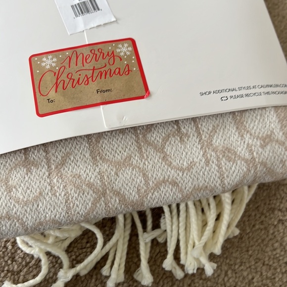 Hat and Muffler Set - Picture 2 of 3